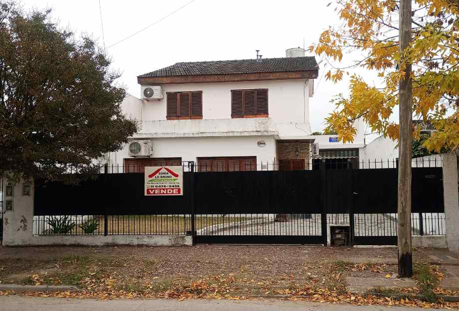 Frente del chalet